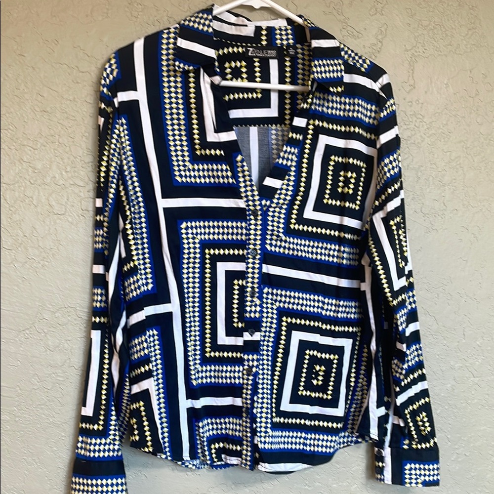 New York and Company Women's Button Down Shirt - Navy and Yellow Geometric